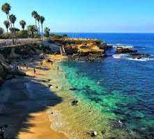 The La Jolla shores are a blend of rocky shoreline The La Jolla shores are a blend of rocky shorelines and sandy beaches, making it geologically diverse. Its neighboring attractions include La Jolla Co